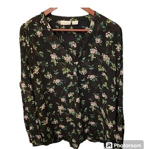 Liz Claiborne v-neck shear floral blouse.